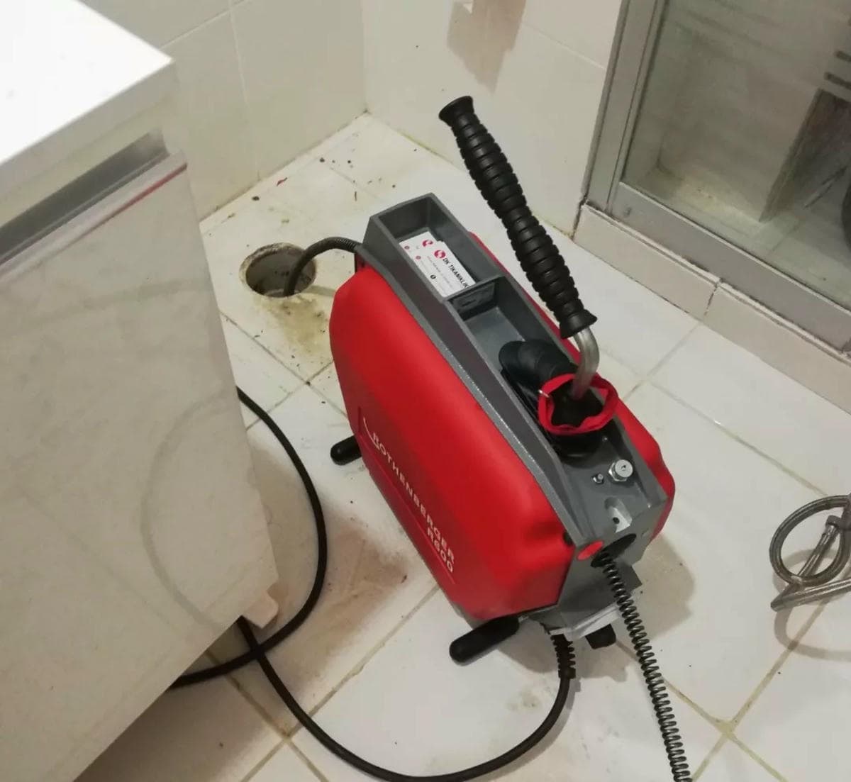 Yıldırım yer gideri bağlantısı